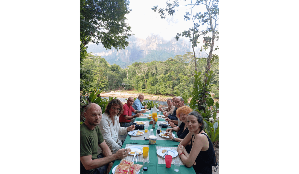 VIV 05.25, Canaimo, breakfast