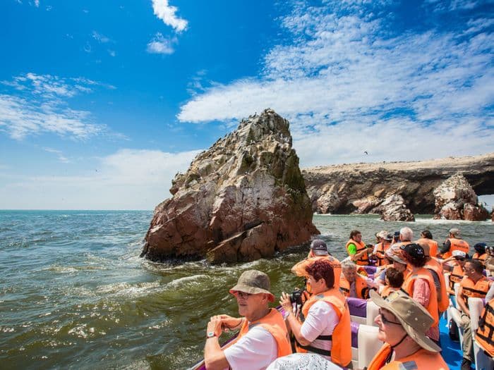 ballestas boat export for tourcert peru vivideo 077 - A Boat trip around the Ballestas Islands, Peru