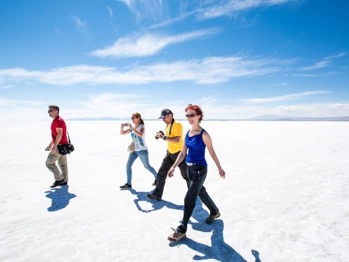 bolivia salt lake uyuni vivideo 547 - Salt Flats Uyuni, Bolivia